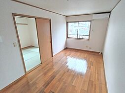 グラン・シャリオ 201 2階2LDKのリビング/ダイニング