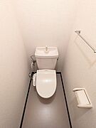 ★★トイレは嬉しい洗浄機能付き便座です♪★★