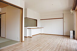 オルポワール 202 2階2LDKのリビング/ダイニング