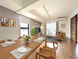 ＣＯＭＦＯＲＴ御殿場 207 2階1LDKのリビング/ダイニング