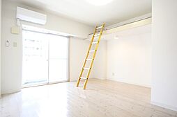 ライトフラッツビル 302 3階ワンルームのリビング/ダイニング