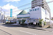 銀行