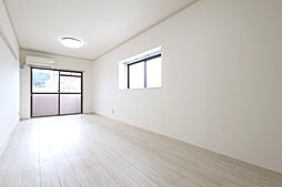 松山アイディ・ヒルズ 405 4階1Kのリビング/ダイニング