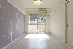 伊予鉄道環状線(JR松山駅経由) 鉄砲町駅 徒歩4分の賃貸マンション 3階ワンルームのリビング/ダイニング