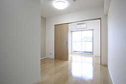 伊予鉄道市駅線 警察署前駅 徒歩3分の賃貸マンション 10階1LDKのリビング/ダイニング