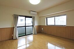 伊予鉄道市駅線 勝山町駅 徒歩3分の賃貸マンション 8階1Kのリビング/ダイニング