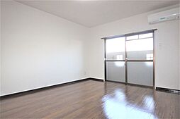 伊予鉄道市駅線 勝山町駅 徒歩10分の賃貸マンション 1階ワンルームのリビング/ダイニング