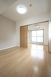 伊予鉄道市駅線 警察署前駅 徒歩3分の賃貸マンション 9階1LDKのリビング/ダイニング