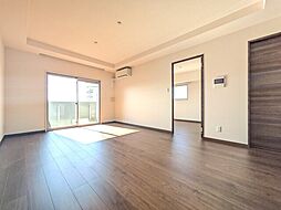 伊予鉄道市駅線 大街道駅 徒歩8分の賃貸マンション 10階3LDKのリビング/ダイニング