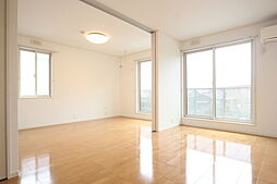 トリニティ・アークＤ棟 201 2階2LDKのリビング/ダイニング