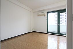 サンプラザ・ベビードール 304 3階ワンルームのリビング/ダイニング