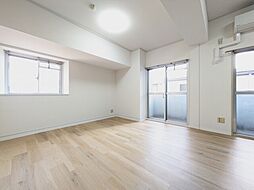 伊予鉄道高浜線 三津駅 徒歩3分の賃貸マンション 2階1LDKのリビング/ダイニング