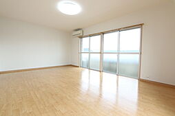 日商ハイツ 303 3階1Kのリビング/ダイニング