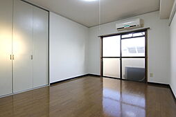 伊予鉄道本町線 本町四丁目駅 徒歩2分の賃貸マンション 4階1Kのリビング/ダイニング