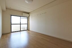 ジョイフル第1小坂 305 5階1Kのリビング/ダイニング