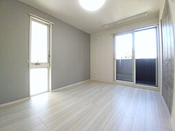 レーヴ・リボンＹＫ 201 2階1Kのリビング/ダイニング