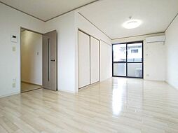 JR予讃線 市坪駅 徒歩5分の賃貸アパート 1階1LDKのリビング/ダイニング