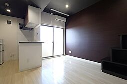 伊予鉄道郡中線 土居田駅 徒歩12分の賃貸マンション 4階ワンルームのリビング/ダイニング