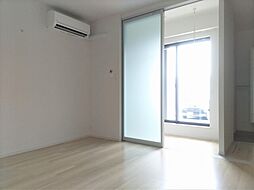 伊予鉄道郡中線 新川駅 徒歩5分の賃貸アパート 1階ワンルームのリビング/ダイニング