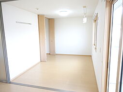 JR予讃線 堀江駅 徒歩2分の賃貸アパート 2階2LDKのリビング/ダイニング