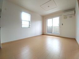 JR予讃線 伊予市駅 徒歩9分の賃貸アパート 2階2LDKのリビング/ダイニング