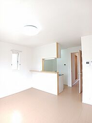 熊本市電A系統 水前寺公園駅 バス6分 江津郵便局前下車 徒歩4分の賃貸アパート 2階1LDKのリビング/ダイニング