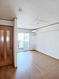 熊本市電A系統 健軍町駅 バス5分 秋津薬局前下車 徒歩4分の賃貸アパート 1階1LDKのリビング/ダイニング