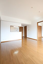 ボナールハイム新外 301 3階2LDKのリビング/ダイニング