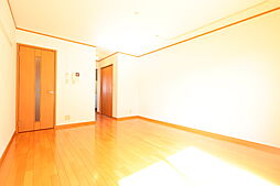 サン・アクティス 202 2階1Kのリビング/ダイニング