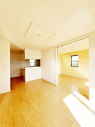 熊本市電A系統 健軍町駅 バス17分 上野添下車 徒歩3分の賃貸アパート 2階2LDKのリビング/ダイニング