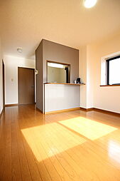 ソフィア館 205 2階3LDKのリビング/ダイニング