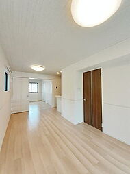 熊本市電A系統 健軍町駅 バス17分 上野添下車 徒歩4分の賃貸アパート 1階1LDKのリビング/ダイニング