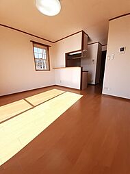 メゾンエスポワール 205 2階1LDKのリビング/ダイニング