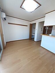 ラフィーネＩＴＯ六番館 201 2階1LDKのリビング/ダイニング