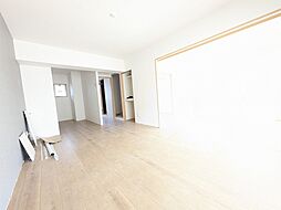 ユーミー中原　Ｂ棟 102 1階1LDKのリビング/ダイニング