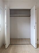 洋室6帖のクローゼット