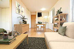 赤坂レトア 201 2階2DKのリビング/ダイニング