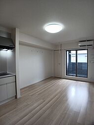 熊本市電A系統 健軍町駅 バス31分 イオンモール熊本下車 徒歩8分の賃貸アパート 2階1LDKのリビング/ダイニング