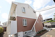★2階建ての南向きアパート★