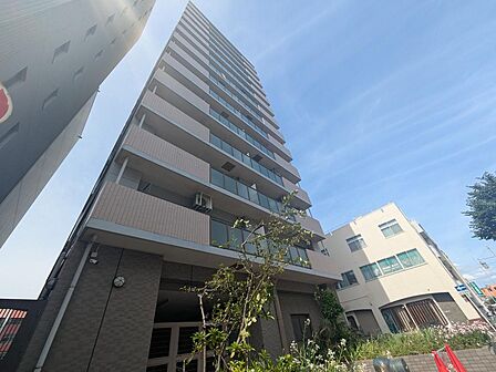 JR東海道本線「平塚」駅徒歩2分!周辺施設が充実した代官町エリアにあるマンション。陽当り・眺望に優れた6階角部屋。是非一度ご内見ください!
