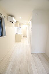 JR横須賀線 西大井駅 徒歩2分の賃貸マンション 1階1LDKのリビング/ダイニング