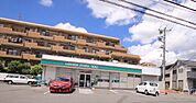 ローソンストア100 中山競馬場通り店まで230ｍ
