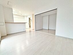 プール・トゥジュール　フィーユ　ドゥ　吹田山手 102 1階2SLDKのリビング/ダイニング