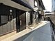 エントラ...