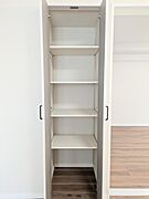 自分で高さが変えられるので、とっても便利な収納☆
