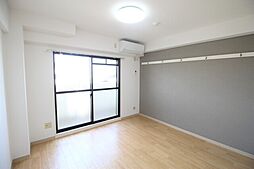 エレガント甲子園 307 4階1Kのリビング/ダイニング