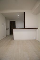 沖縄都市モノレール 県庁前駅 徒歩7分の賃貸マンション 5階1LDKのリビング/ダイニング