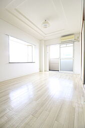 ロイヤル・ヴィラ壱番館 401 4階2LDKのリビング/ダイニング