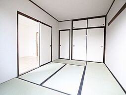 ロイヤル・ヴィラ壱番館 108 1階2SDKのリビング/ダイニング