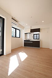 ＢＬＯＳＳＯＭ　ＰＡＴＨ 102